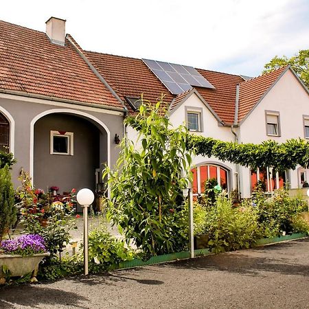 מלון Franzhausen Haus Marianne מראה חיצוני תמונה